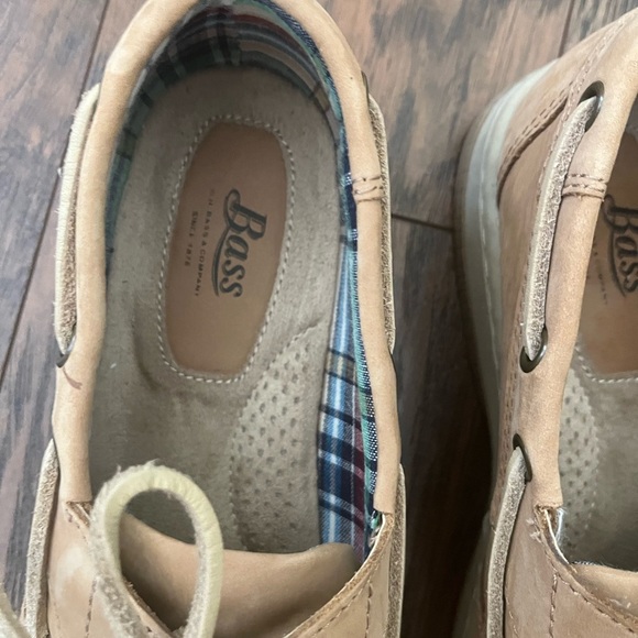 Bass Leather Boat Shoes Excellent Preowned Condition 8M - Picture 2 of 5